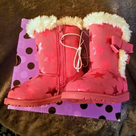 okie dokie Shoes Nwt In Box Okie Dokie Pink Toddler Boots Stars Zip